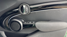 MINI Hatchback 1.5 Cooper Classic 5dr Petrol Hatchback